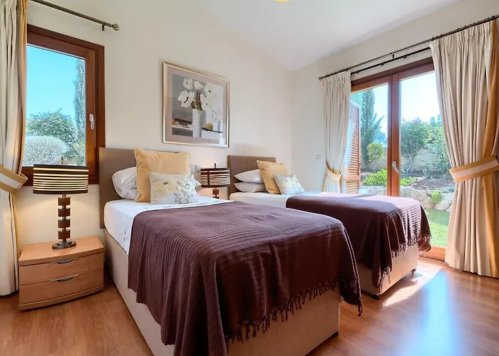 Lara - 11, Spacious With Large Garden And Private Pool On Aphrodite Hills