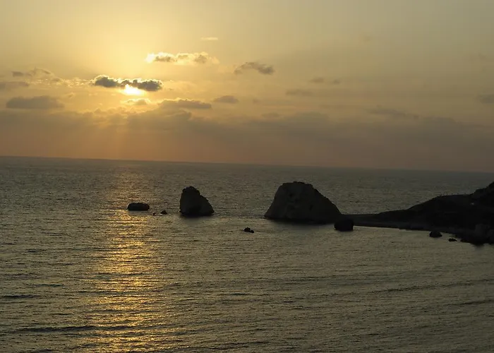 Lara - 11, Spacious With Large Garden And Private Pool On Aphrodite Hills Kouklia