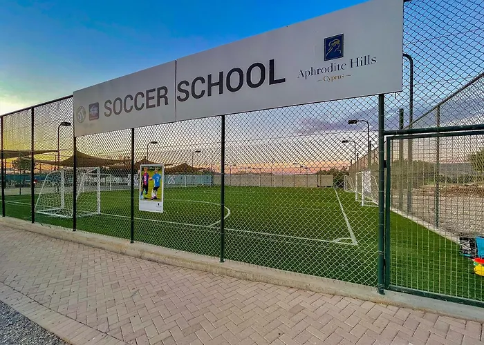 Lara - 11, Spacious With Large Garden And Private Pool On Aphrodite Hills * Kouklia