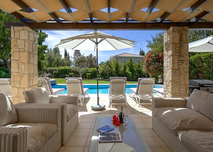 Lara - 11, Spacious With Large Garden And Private Pool On Aphrodite Hills Villa